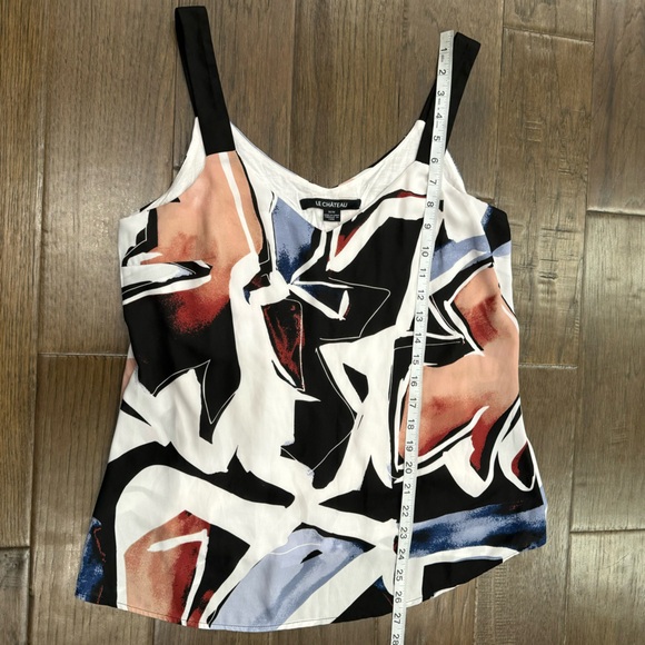 Le Chateau Tank Top - Picture 8 of 10